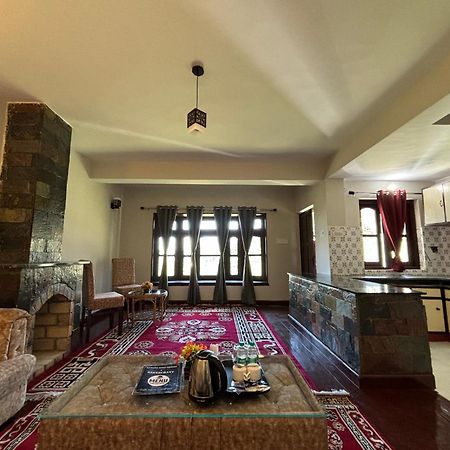 Kumaon Roop Resort Near Kainchi Dham Naini Tāl Exterior foto