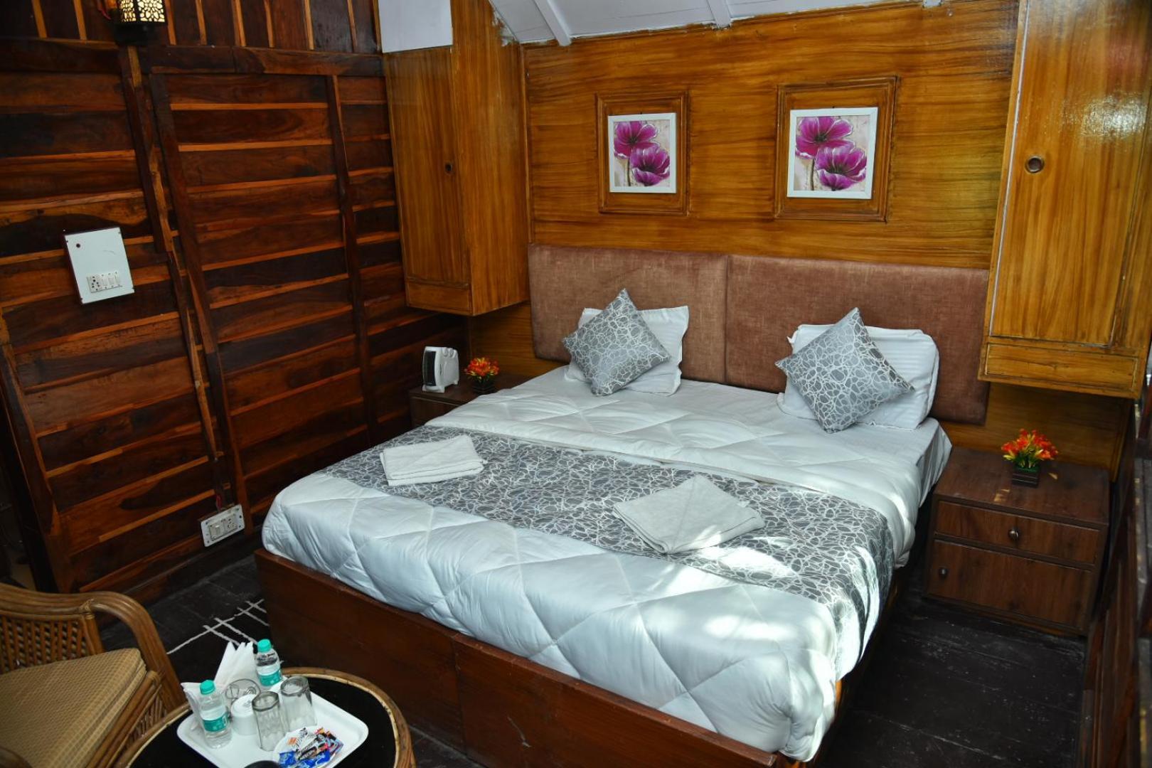 Kumaon Roop Resort Near Kainchi Dham Naini Tāl Exterior foto