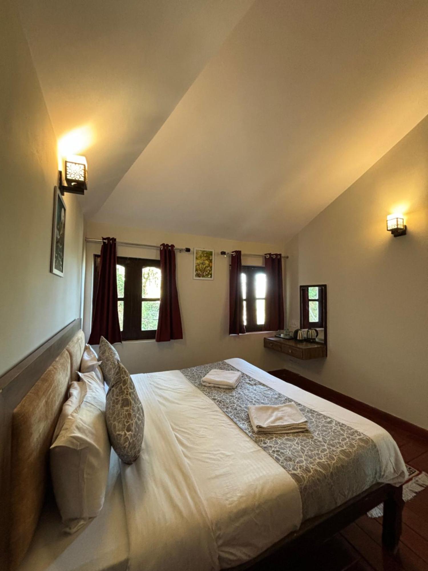 Kumaon Roop Resort Near Kainchi Dham Naini Tāl Exterior foto
