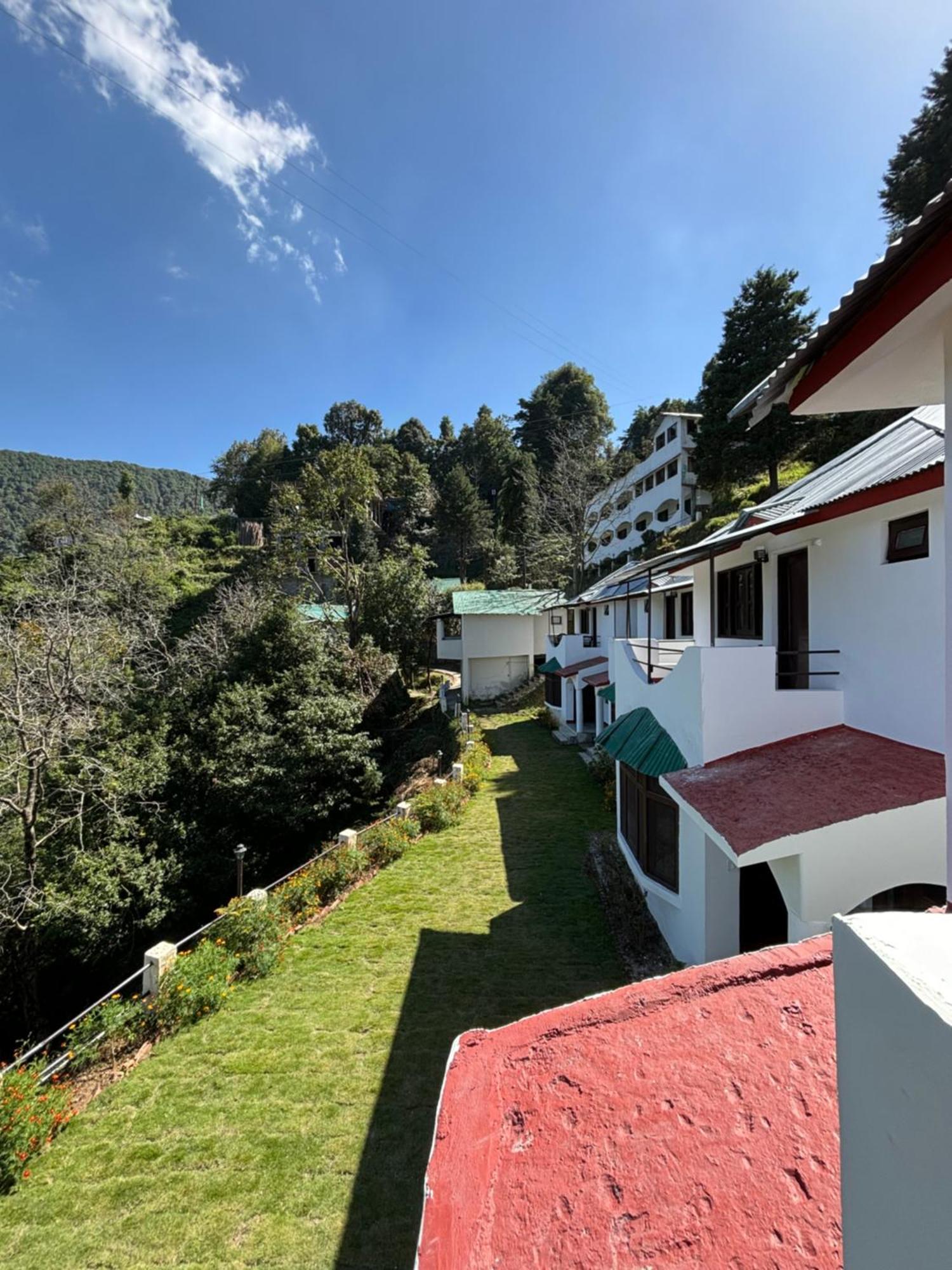 Kumaon Roop Resort Near Kainchi Dham Naini Tāl Exterior foto