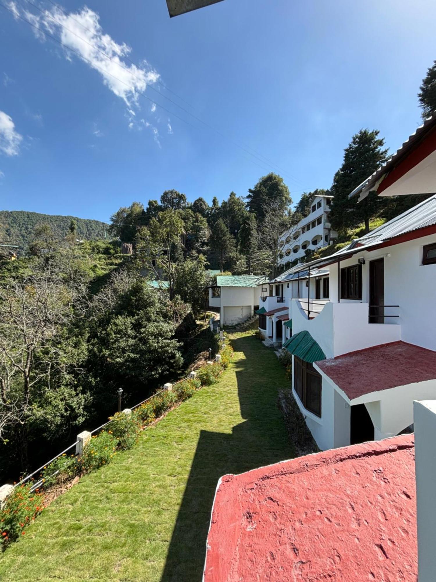 Kumaon Roop Resort Near Kainchi Dham Naini Tāl Exterior foto